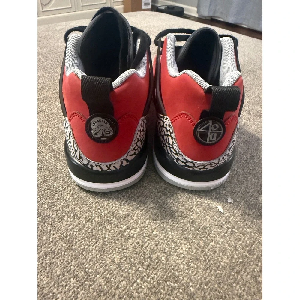 Jordan spizike low